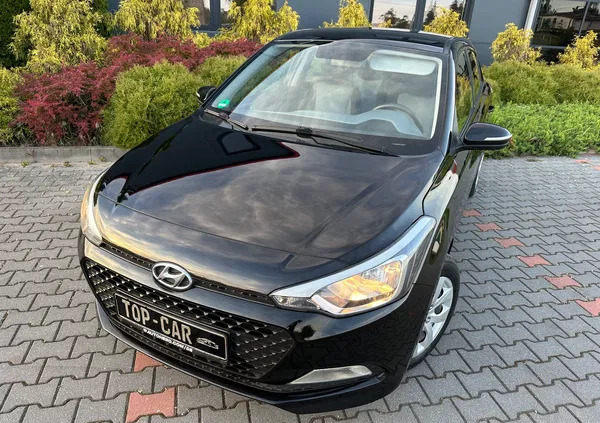 hyundai Hyundai i20 cena 32999 przebieg: 138193, rok produkcji 2017 z Warka